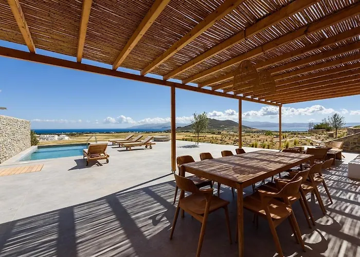 Villa Elevated With Panoramic Sea View