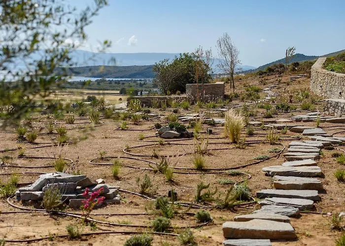 Villa Elevated With Panoramic Sea View Marmara